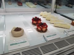 -潮一不贰·法式甜品·生日蛋糕·西式简餐(外滩店)