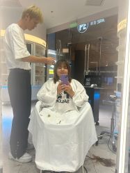 -PE SALON
