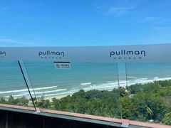 -三亚湾海居铂尔曼度假酒店