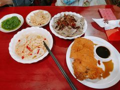 -金杨拉面王小吃面馆·牛三宝面·红烧牛肉粉