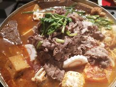 招牌臭臭锅-8锅臭臭锅·正宗台湾小火锅(中心五路店)