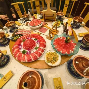 周末的暖心火锅时光   周末，就想和家人围坐在一起