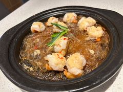 整锅蒜蓉粉丝蒸虾-船歌·鱼水饺青岛菜(金狮广场店)