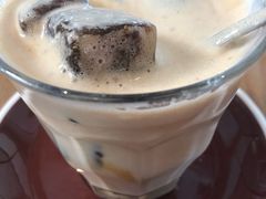 -ROAST coffee & eatery