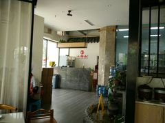 -小牛叔鲜切牛肉·火锅·烤肉自助(公济桥路店)