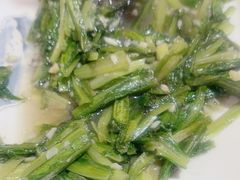 -果松木炭酸菜铜火锅·外婆参鸡汤