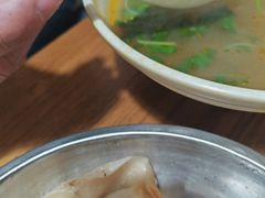 -黄阿姨锅贴大王(万航渡路店)