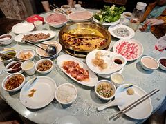 -小天鹅火锅·一线江景洪鼎旗舰店(洪崖洞店)