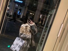 -lululemon(比斯特购物村店)