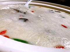 -老阿爸鲜鱼土菜(昆山花桥店)