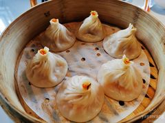 蟹粉小笼包-绿波廊(豫园店)