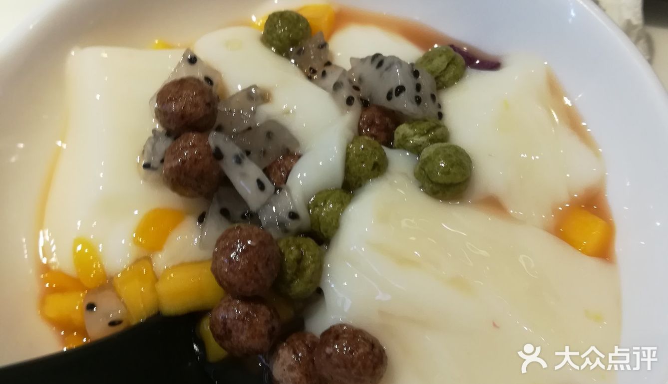 火锅新口味，豆浆鱼汤，鲜美无比～