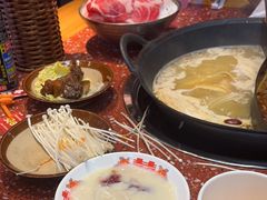 -赵美丽·重庆社区火锅·直营店(火车东站·中豪国际店)