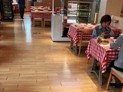 用餐区-西贝(吴江路湟普汇店)