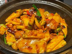 -铜锣湾·有麝自然香(渝北财富中心店)