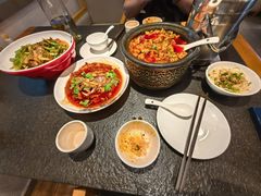 -万重锦·人文川菜馆(骡马市店)