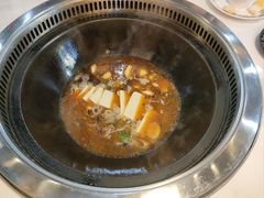 -哈尔滨烧烤·山河村铁锅炖(交大店)