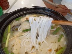 -在蒙自过桥米线