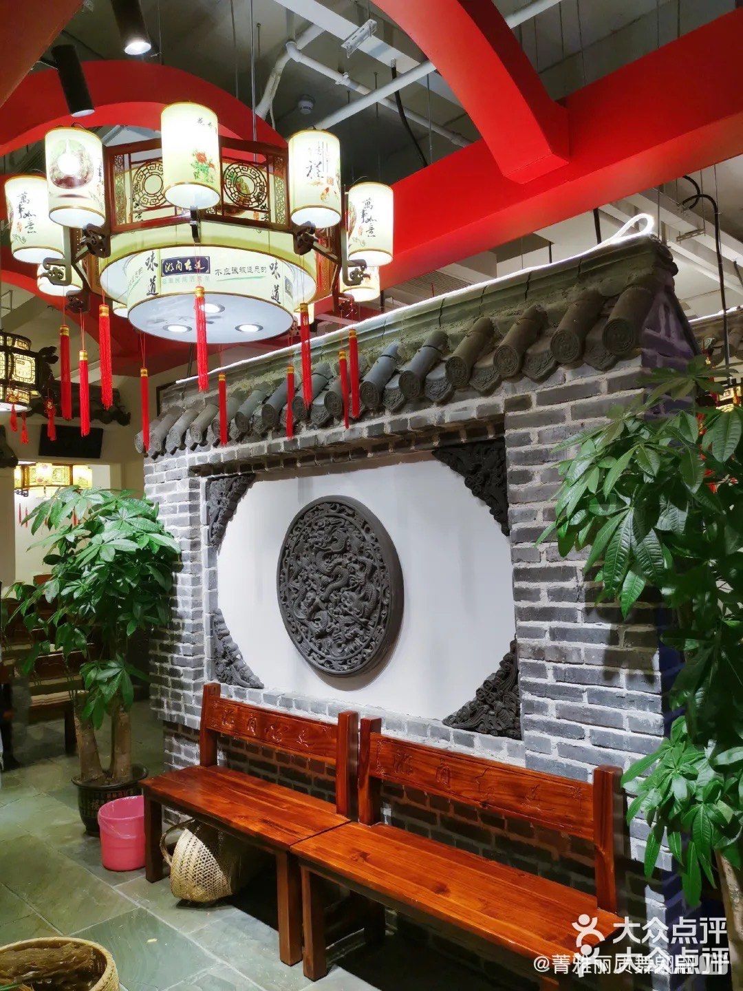 古色古香的环境，来自湖南的正宗湘菜馆