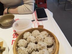 -肥肥虾庄·金牌油焖大虾(汉街SKP店)