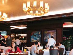 大堂-Wolfgang’s Steakhouse 沃夫冈牛排馆(上海白玉兰广场店)