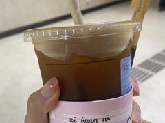 -瑞幸咖啡(岳家嘴地铁站店)
