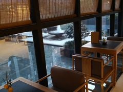 靠窗位-鱼鲜饭香·招牌汽锅剁椒鱼头王