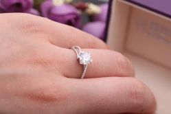 IMG_7764-威德钻石-克拉钻大本营(南京东路店)