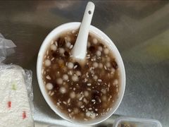 -芳婆糕团店(王府大街店)