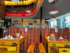 -憨孃孃·重庆老火锅(红山黑金店)