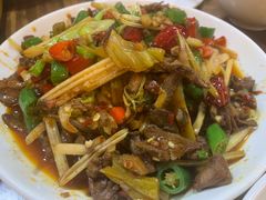 -乡土特色.冷锅鱼.牦牛肉汤锅