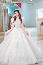 -欣薇婚纱(新源乐汇城店)