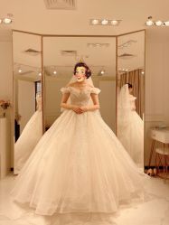 -GRACE KELLY婚纱与礼服(北京店)