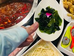 -辣莊重庆老火锅(威海高铁站韩乐坊店)
