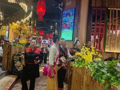 -老滇山寨•云南特色菜•地方菜•民族风情歌舞表演(金碧店)