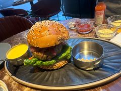 -Let'sBURGERplus·非常创意汉堡(三里屯店)