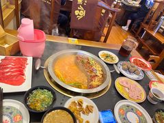 -沸炉重庆老火锅(军事博物馆店)