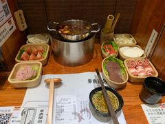 -独食火锅·半米屋台(直营总店)