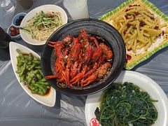 -肥肥虾庄·金牌油焖大虾(东湖欢乐谷店)