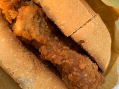 猪扒包-胜利茶餐室