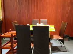 包厢-颜氏双江清水鱼一养身火锅(磁器口店)