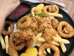 小吃拼盘-威克特披萨汉堡