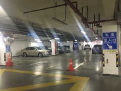 -市民健身中心-停车场