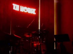 -TZ House音乐现场(来福士中心店)