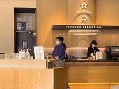 -星巴克臻选(上海合生汇1F店)