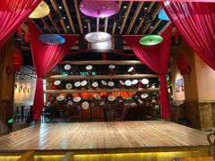 大堂-老滇山寨•云南特色菜•地方菜•民族风情歌舞表演(金碧店)