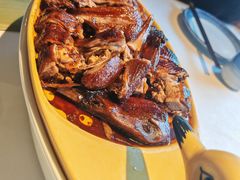 -八府香鸭·啫啫煲(华山路店)