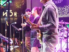 -DEEP·美式餐吧(五棵松华熙LIVE店)