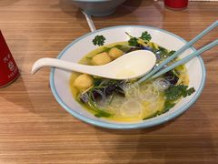 -小杨生煎(金山百联购物中心3楼店)