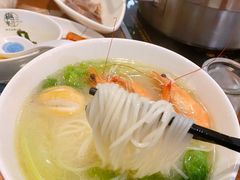 -樾餐厅泰式海鲜火锅(民歌湖店)